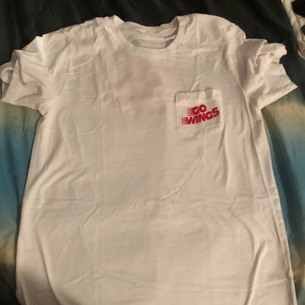 Detroit Red Wings pocket tee